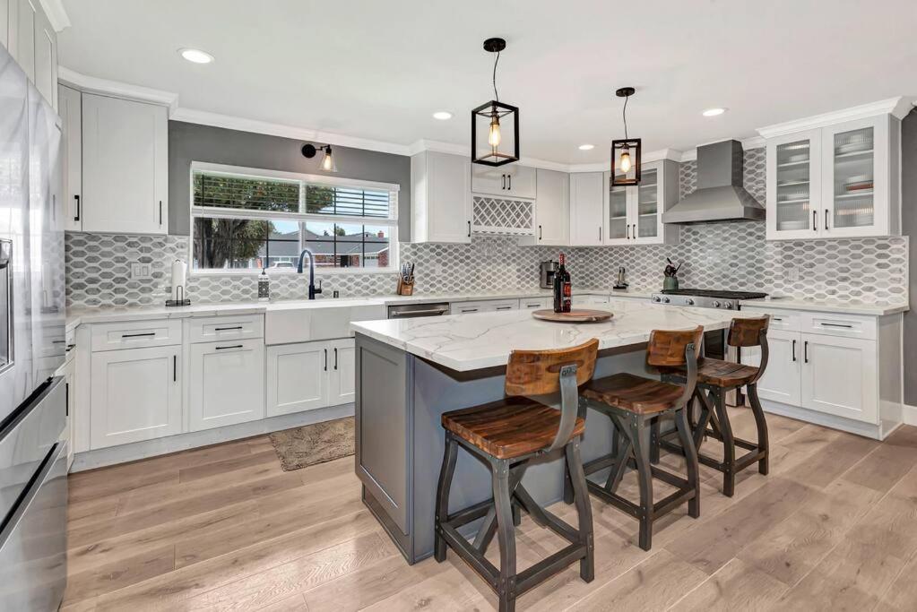 Huntington Beach, Ac, Pool, Hot Tub, Detached Office, Close To Beach, Outside Entertaining Area Exterior foto